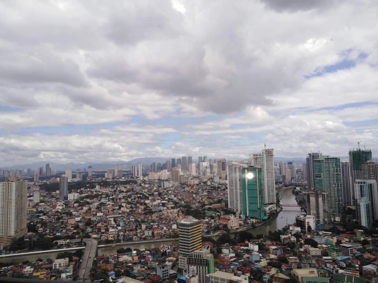 Seven Doors Aparthotels In Gramercy Makati Makati City Ngoại thất bức ảnh