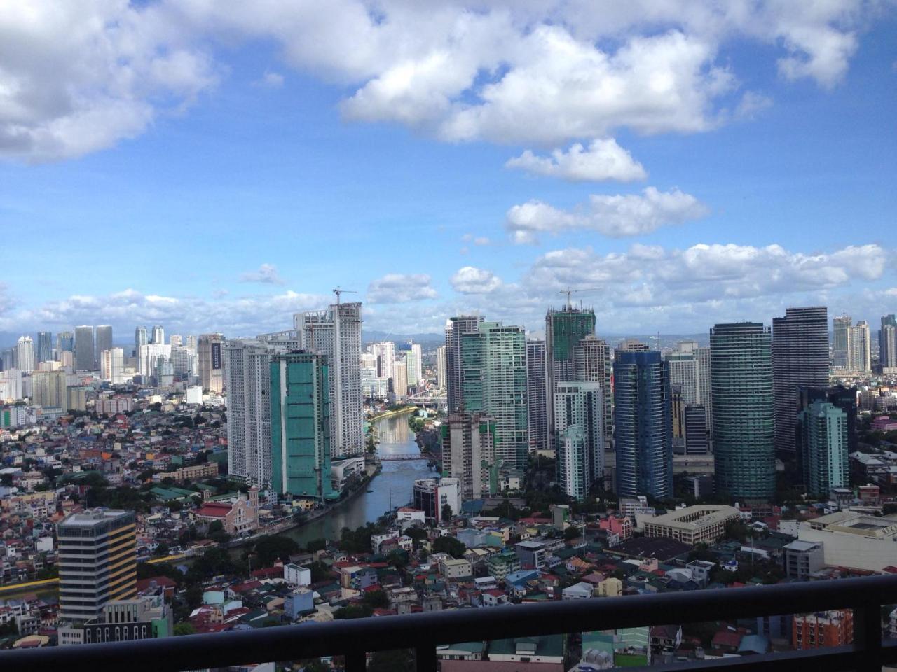 Seven Doors Aparthotels In Gramercy Makati Makati City Ngoại thất bức ảnh