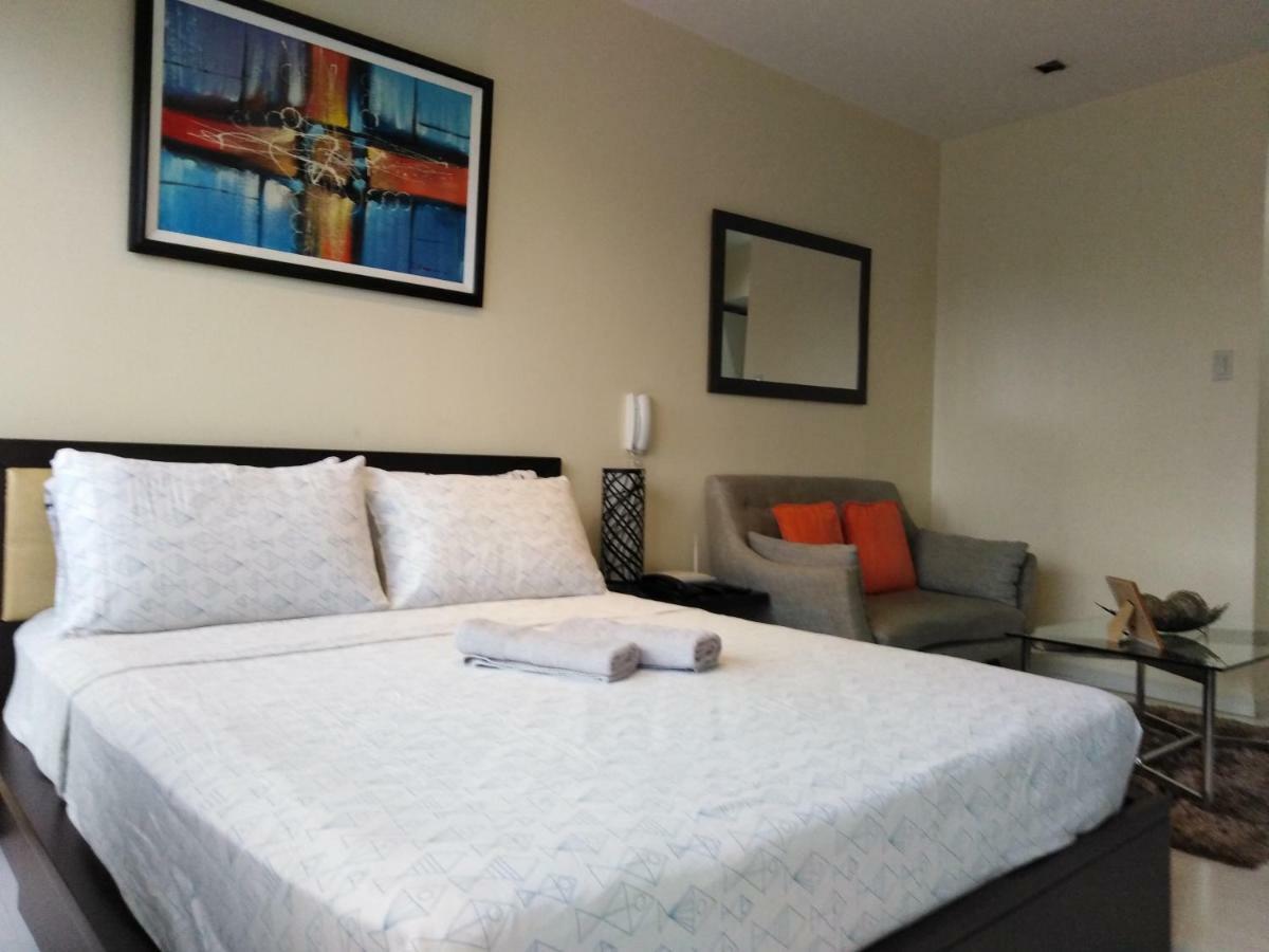 Seven Doors Aparthotels In Gramercy Makati Makati City Ngoại thất bức ảnh